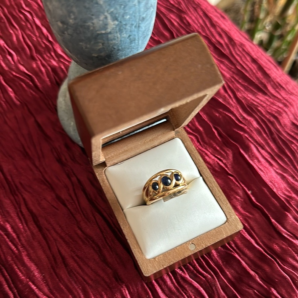 Gold Sapphire Ring